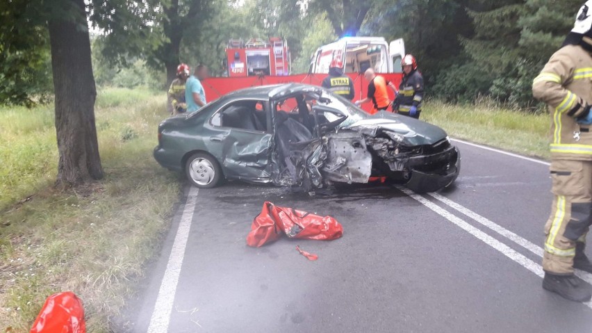 Tragiczny wypadek pod Stepnicą. Nie żyje jedna osoba [ZDJĘCIA]