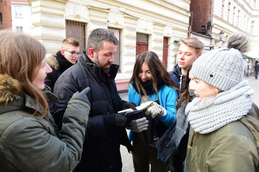 W Toruniu trwa 35. Ogólnopolski Rajd Kopernikański. Na...