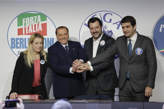 Giorgia Meloni, Silvio Berlusconi, Matteo Salvini i Raffaele Fitto