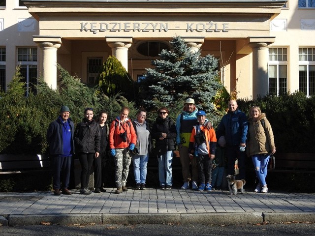 Uczestnicy drugiej Wędrówki Kędzierzyńsko-Kozielskiej, która odbyła się 6 listopada.
