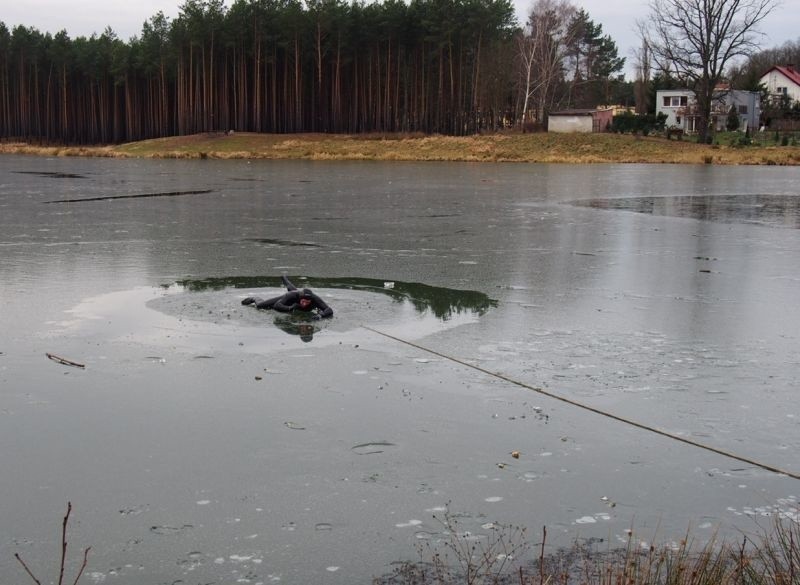 W środę 27 stycznia nad zalewem w Czerwieńsku odbyły się...