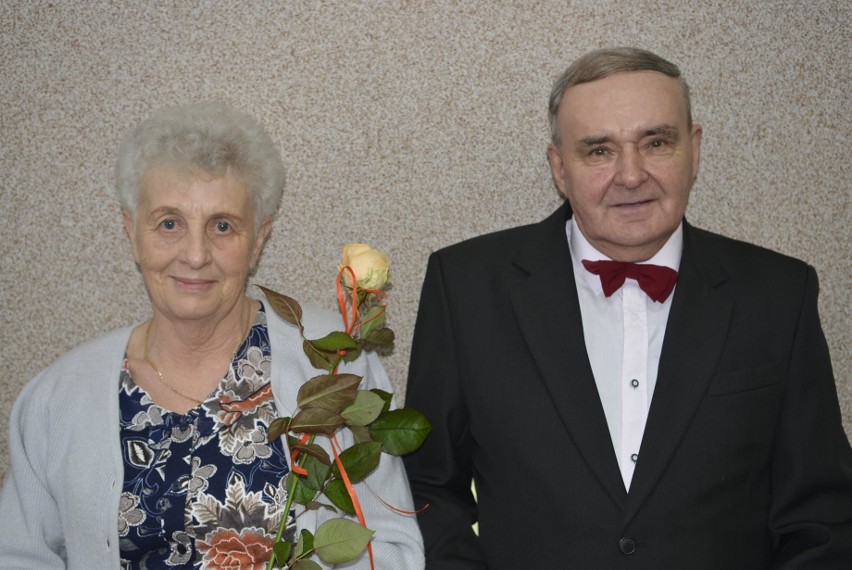 Złote i diamentowe gody w Andrzejewie. 9.12.2021. Trzynaście par świętowało jubileusz pożycia małżeńskiego. Zdjęcia