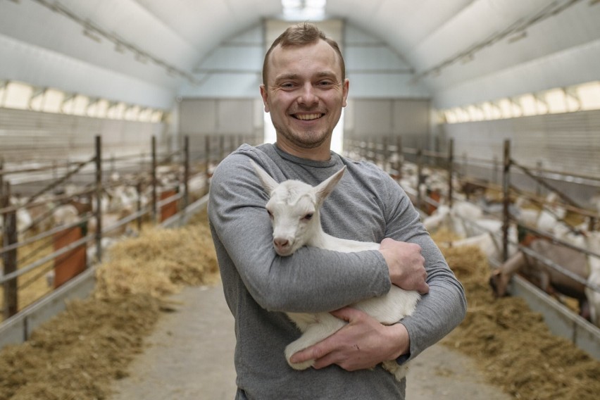 „Rolnik szuka żony”. Mateusz Budych podzielił się bardzo smutnym wyznaniem. Aż trudno uwierzyć, co spotkało młodego rolnika