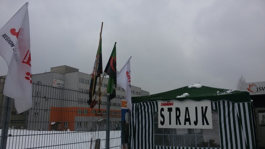 Strajk w JSW: Na Budryku gorąca atmosfera. Trwa podwójny...