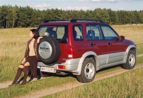 Fot. Zdzisław Podbielski: Grand Vitara napędzana benzynowym...