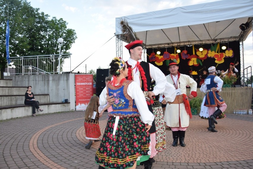 Festiwal Godki 2018. Znamy wyniki konkursów na najlepszych gawędziarzy, tancerzy, śpiewaków [NOWE ZDJĘCIA]