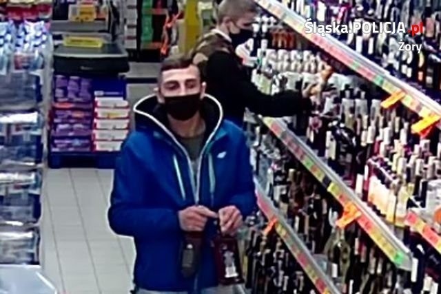 Mężczyźni podejrzewani są oni o kradzież markowych alkoholi...