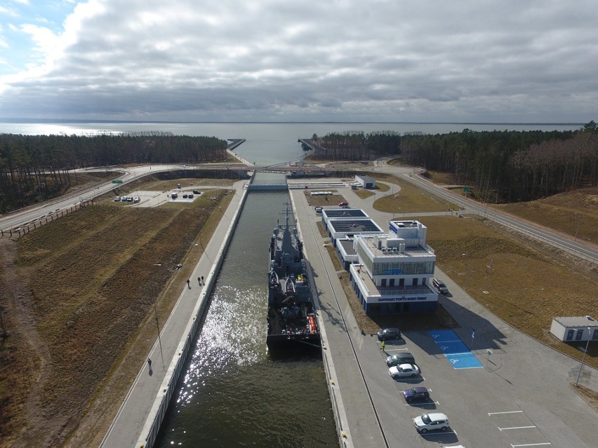 ORP "Albatros" udanie przetestował przekop Mierzei Wiślanej.