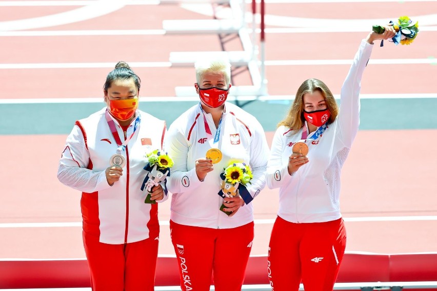 Zobacz ceremonię wręczania medali olimpijskich Anicie Włodarczyk i Malwinie Kopron