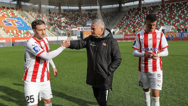 Trener Jacek Zieliński może być zadowolony z Otara Kakabadze (z lewej) i Eneo Bitriego