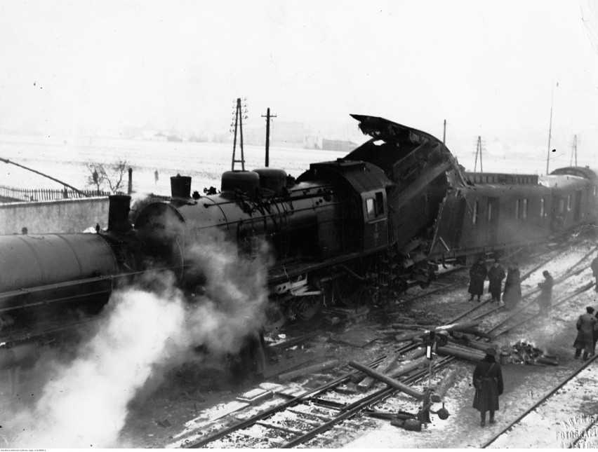4 marca 1939 roku w okolicach obecnej stacji kolejowej...