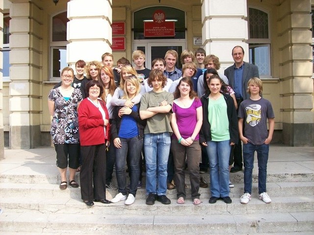 Grupa niemieckich gimnazjalistów, wraz z opiekunami, odwiedziła swych kolegów w Zespole Szkół Ogólnokształcących numer imienia Jana Kochanowskiego w Radomiu.