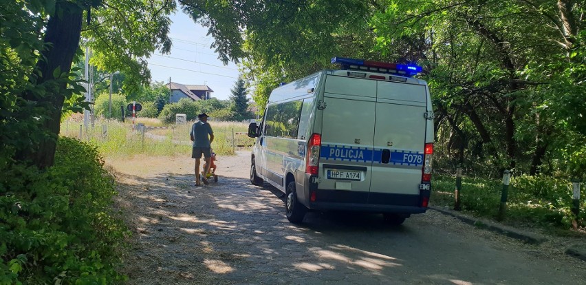 Potrącenie przez pociąg w Łodzi. Tragiczny wypadek pieszego na torach przy Sobolowej w Łodzi