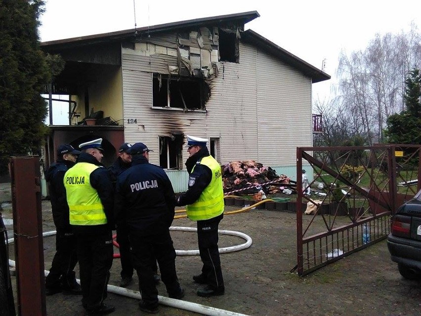 Pożar w Prusach koło Krakowa. Zginęły trzy osoby [ZDJĘCIA, WIDEO]