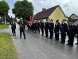 Uroczyste przekazanie wozów bojowych dla Ochotniczych Straży Pożarnych w Kossowie i Chyczy w gminie Radków. Zobaczcie zdjęcia