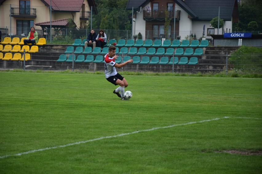 4 liga. Wygrane Broni i Drogowca. Porażki Pilicy, Oskara i Energii