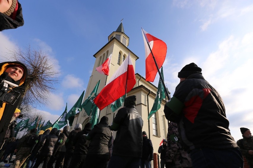 III Marsz Pamięci Żołnierzy Wyklętych w Hajnówce 2018. Policja użyła siły (zdjęcia, wideo)