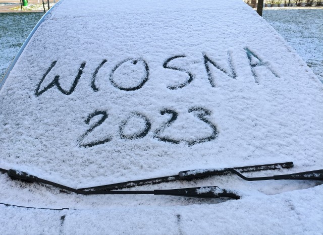 Śniegiem sypnęło w regionie w nocy z niedzieli na poniedziałek (na zdjęciu). Podobnie może się stać we wtorek 4 kwietnia