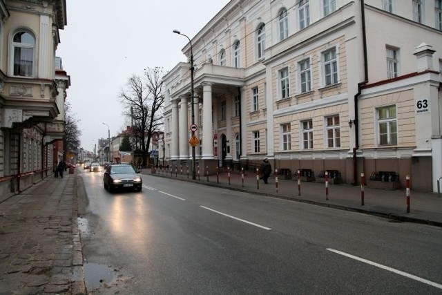 UIica Warszawska zacznie się zmieniać w przyszłym roku. Planowany koszt jej modernizacji to około 8,5 mln zł brutto. Większość pieniędzy pochodzi z funduszy unijnych.