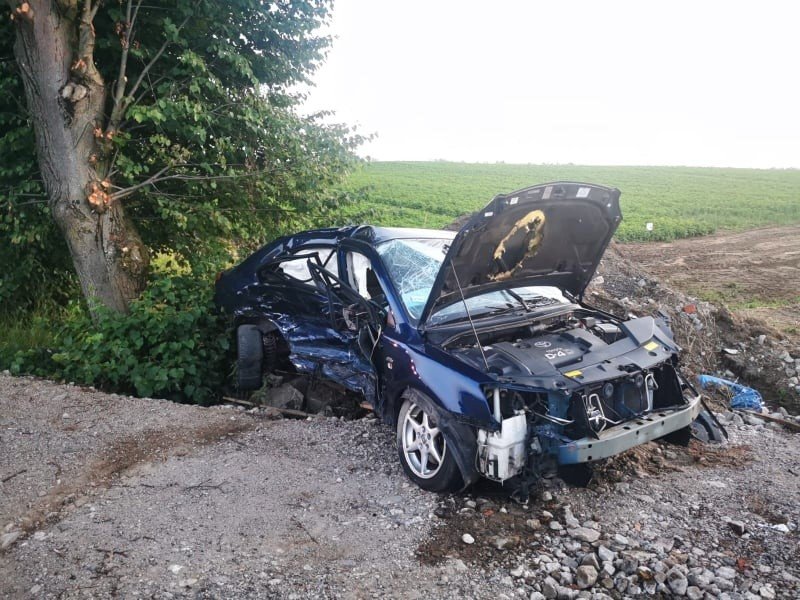 Wypadek w okolicy Parnowa. Dwie osoby zostały zabrane do