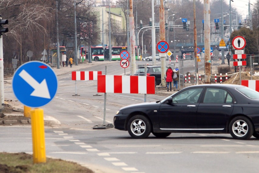 Fabryczna w Lublinie już bez aut. Sprawdź, jak jeździ komunikacja miejska. Zobacz też zdjęcia