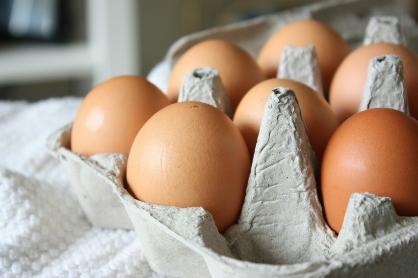 Według danych GUS z 2022 r. produkcja jaj kurzych wyniosła w...