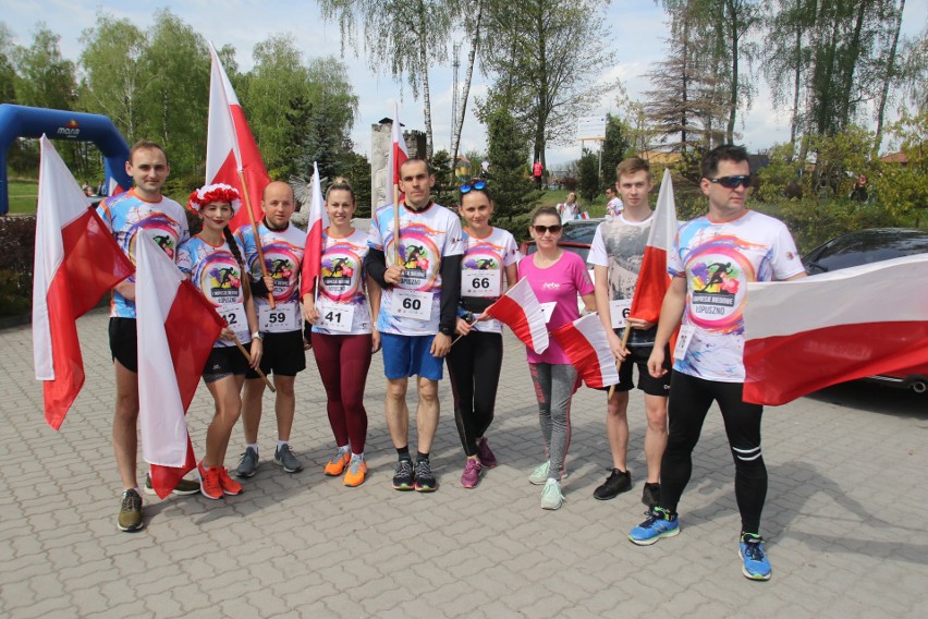 W sobotę w Piekoszowie odbył się III Bieg z Flagą, którego...