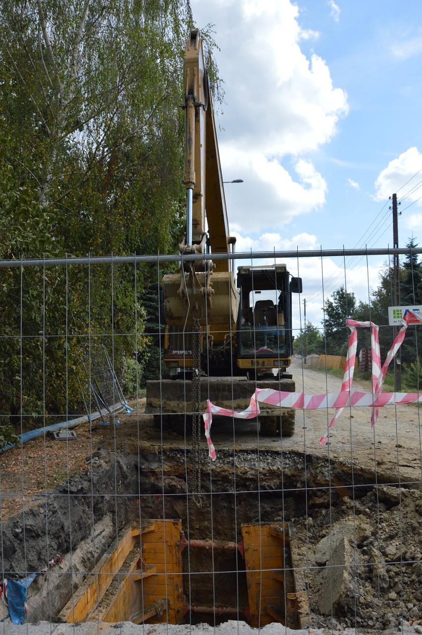 Trwa budowa kanalizacji na Polanowicach