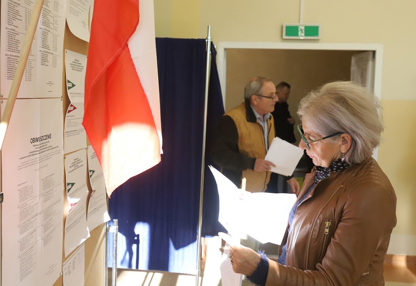 Zobacz fotorelację z wyborów samorządowych w Łodzi