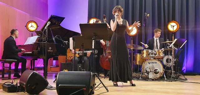 Podczas koncertu z okazji Dnia Patrona Państwowej Szkoły Muzycznej im. Juliusza Zarębskiego wystąpiła Zarębski Jazz Orchestra i solistki