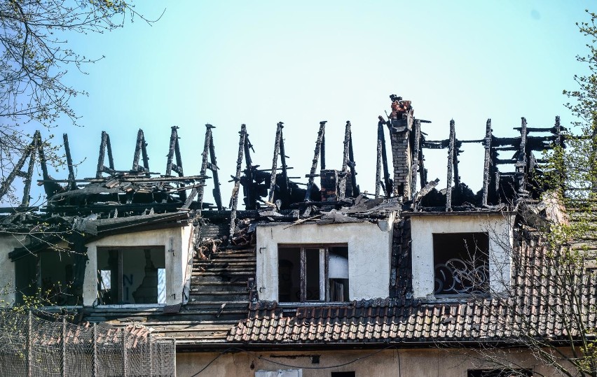 Tak wyglądał budynek po klubie Gedania dzień po pożarze