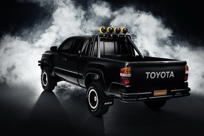 Toyota Tacoma Back to the future / Fot. Toyota