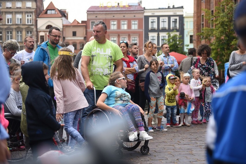 Podczas dzisiejszej odsłony Festiwalu Teatrów Ulicznych...