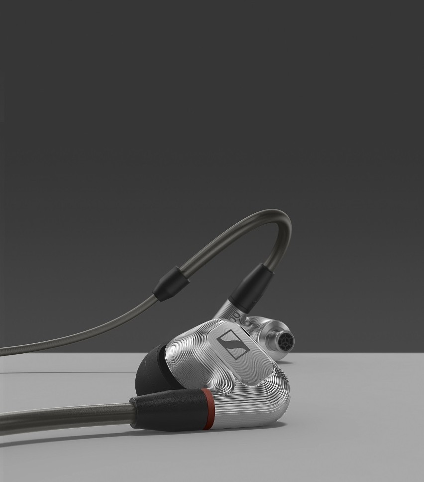 Firma Sennheiser zaprezentowała nowe flagowe douszne słuchawki audiofilskie, model IE 900. Poznaliśmy ich cenę