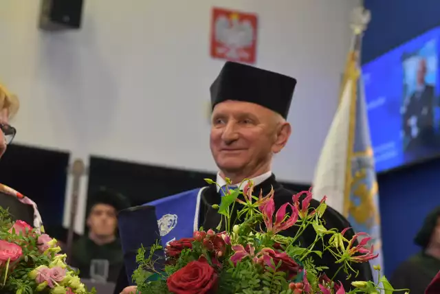Tytuł doktora honoris causa dla prof. Stanisława Legutki, jest 9. nadanym przez Politechnikę Opolską w historii uczelni.