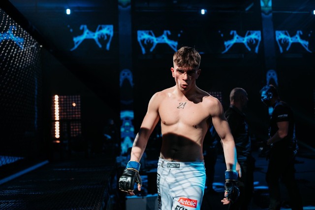 Kacper Blonsky - zwycięzca walki wieczoru gali Fame MMA 8 - tym razem zmierzy się z Sylwesterem Wardęgą