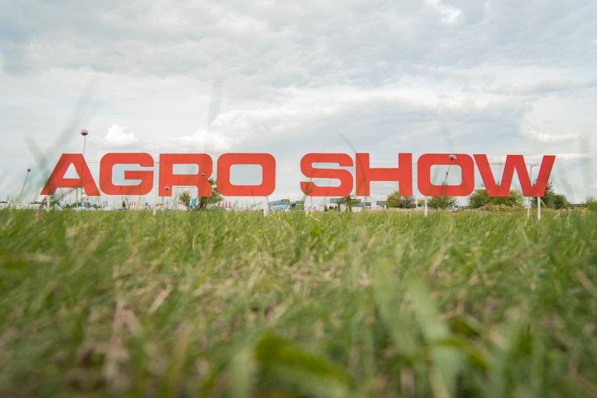 Dzisiaj zaczyna się Agro Show 2023. Poznaj godziny otwarcia targów w Bednarach i ceny biletów. Będą pokazy pracy maszyn