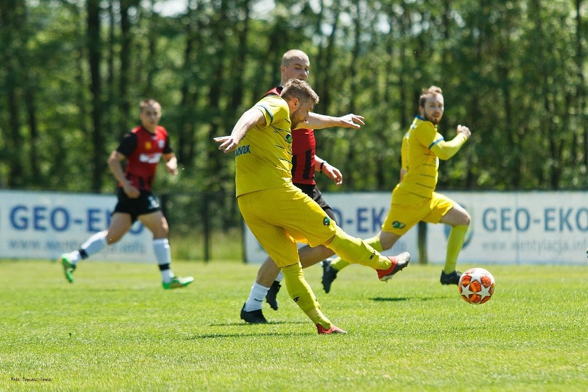 Drużyna Ekoball Stali pewnie pokonała Czarnych Jasło 3:0