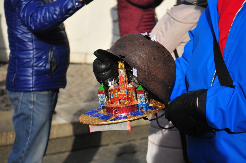 76. Konkurs Szopek Krakowskich. Po prezentacji na estradzie Targów Bożonarodzeniowych trafiły do Celestatu [ZDJĘCIA]