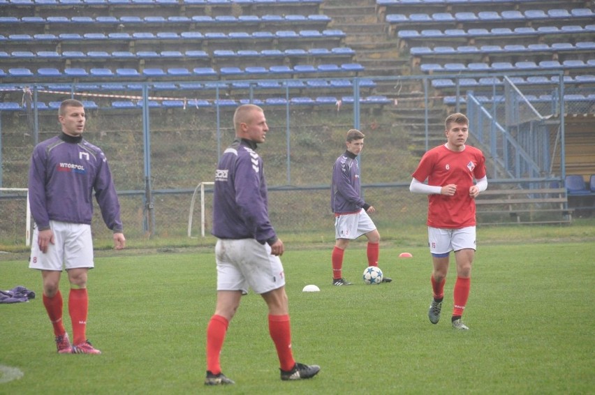 Świętokrzyska liga okręgowa. Granat Skarżysko ograł Star Starachowice 3:0 w meczu na szczycie