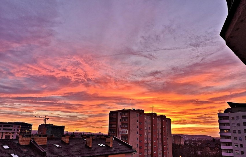 Kraków. Przepiękny zachód słońca nad Krakowem [ZDJĘCIA]