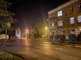 Olkusz. Kryzys daje się we znaki! Srebrne Miasto oszczędza na oświetleniu. Część latarni ulicznych została wyłączona [ZDJĘCIA]