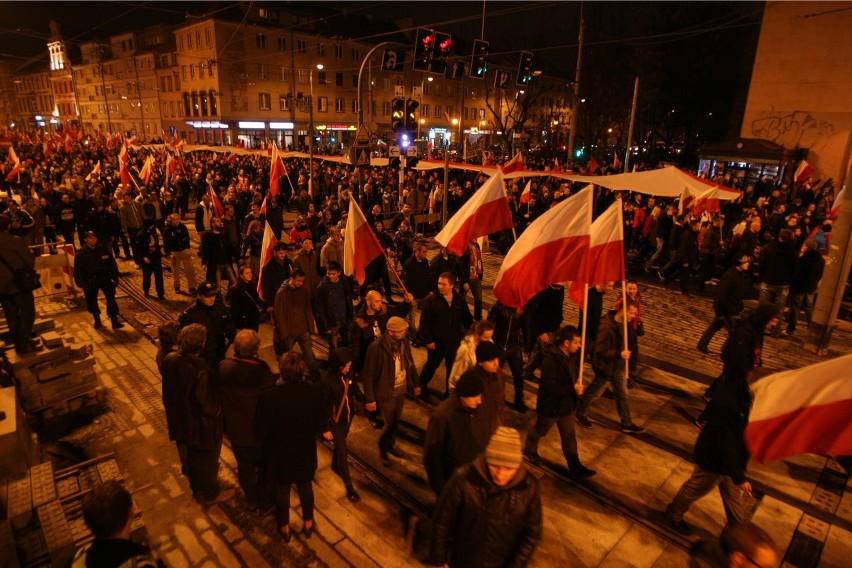 W marszu narodowców we Wrocławiu uczestniczyło ok. 8 tys....