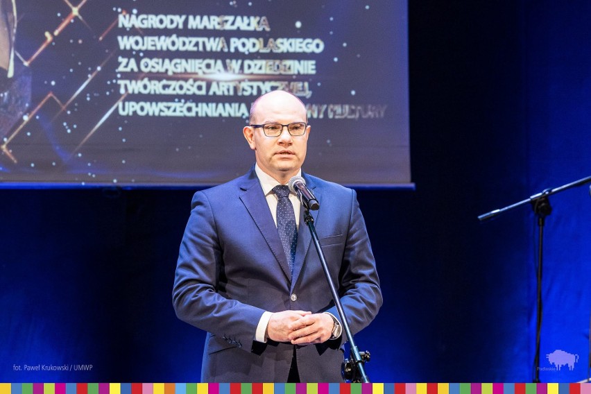 Marszałek nagrodził Podlasian za osiągnięcia w dziedzinie twórczości artystycznej, upowszechniania i ochrony kultury 