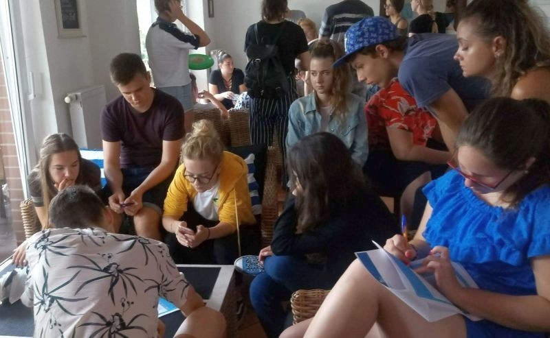 Młodzi ludzie z powiatu radziejowskiego rozmawiają ze swymi rówieśnikami z różnych krajów o przyszłości Europy