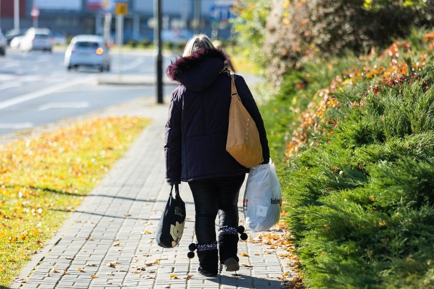 Część tej różnicy między inflacją a marcową waloryzacją z...