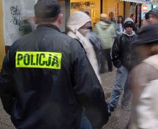 Policjanci sprawdzą sprzedawców papierosów
