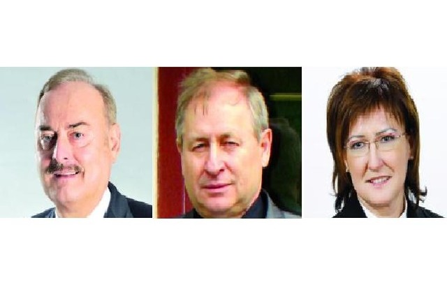 Czytelnicy wybrali Menedżera Roku 2012!Od lewej: Wojciech Sobieszak, Zbigniew Barłóg i Małgorzata Stawicka