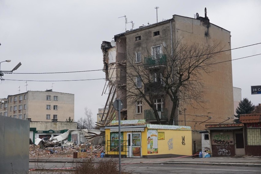 Wybuch i mord na Dębcu: Tomasz J. miał uszkodzić zawór gazu....