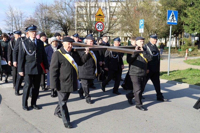 Droga Krzyżowa w Niedzielę Palmową na ulicach Sandomierza